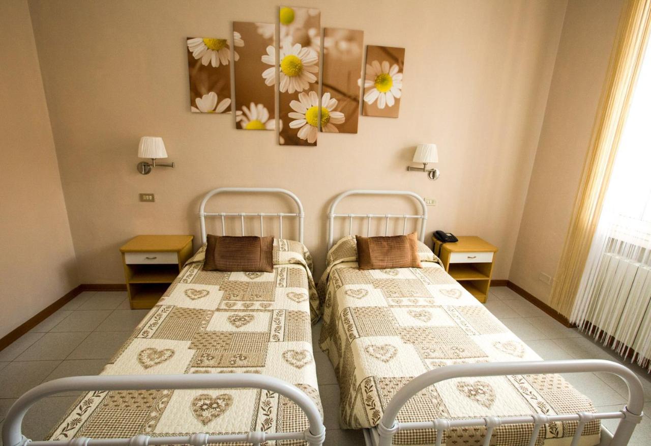 Hotel Arcoveggio Bologna Bagian luar foto