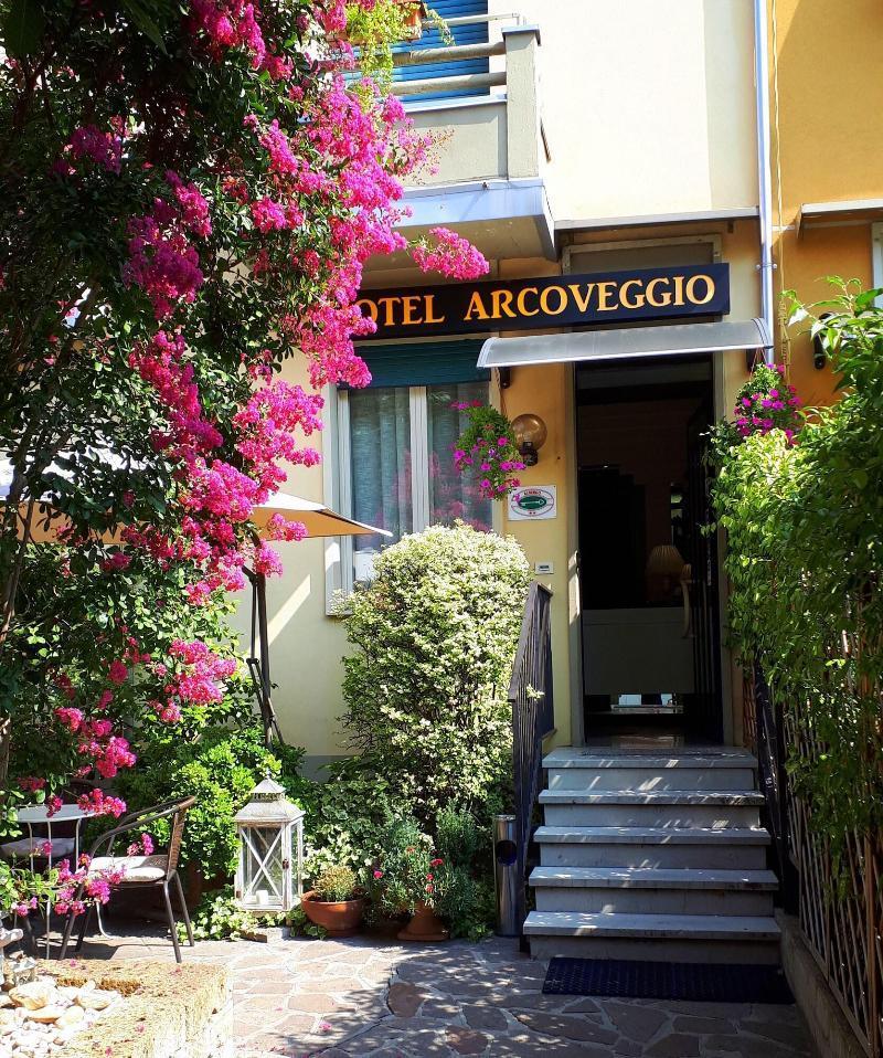 Hotel Arcoveggio Bologna Bagian luar foto