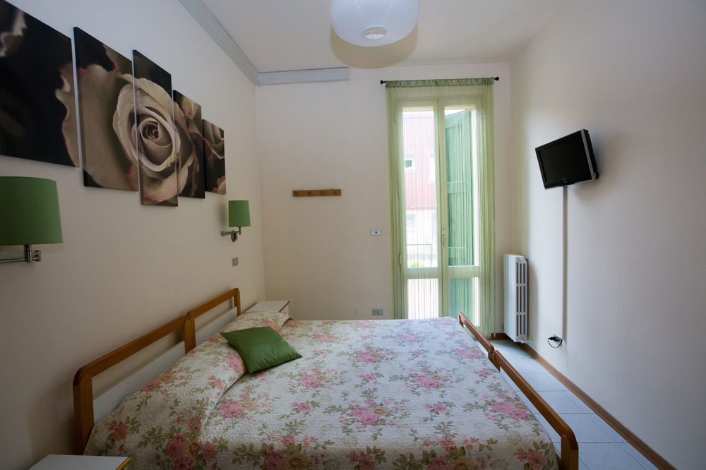 Hotel Arcoveggio Bologna Bagian luar foto